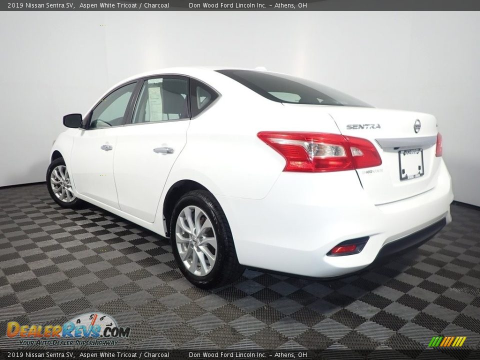 2019 Nissan Sentra SV Aspen White Tricoat / Charcoal Photo #12