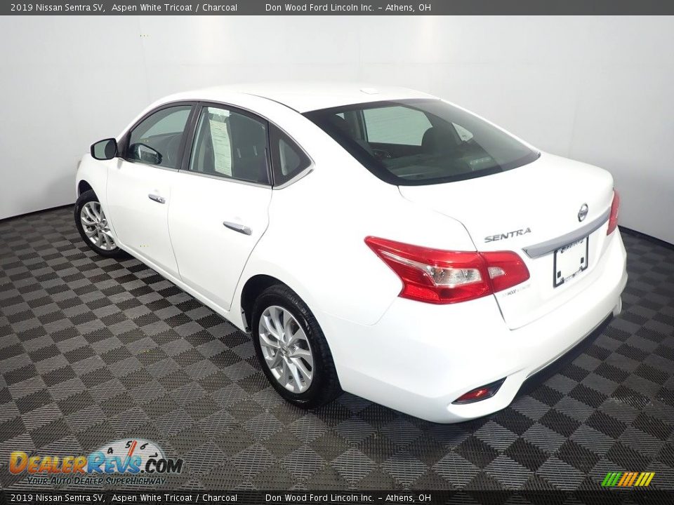 2019 Nissan Sentra SV Aspen White Tricoat / Charcoal Photo #13