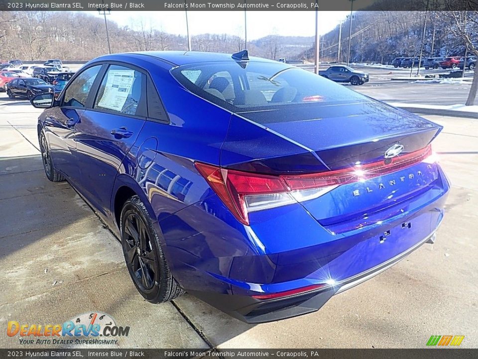 2023 Hyundai Elantra SEL Intense Blue / Black Photo #5