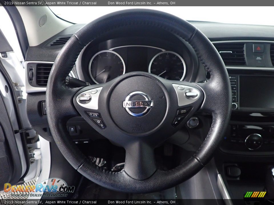 2019 Nissan Sentra SV Aspen White Tricoat / Charcoal Photo #25