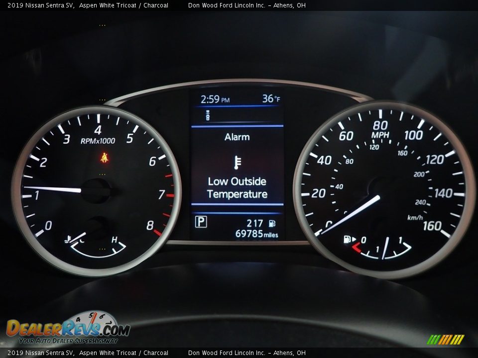 2019 Nissan Sentra SV Aspen White Tricoat / Charcoal Photo #26
