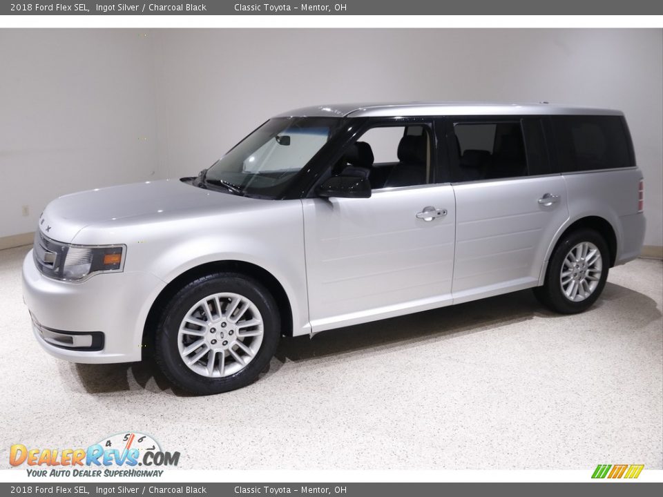 Front 3/4 View of 2018 Ford Flex SEL Photo #3