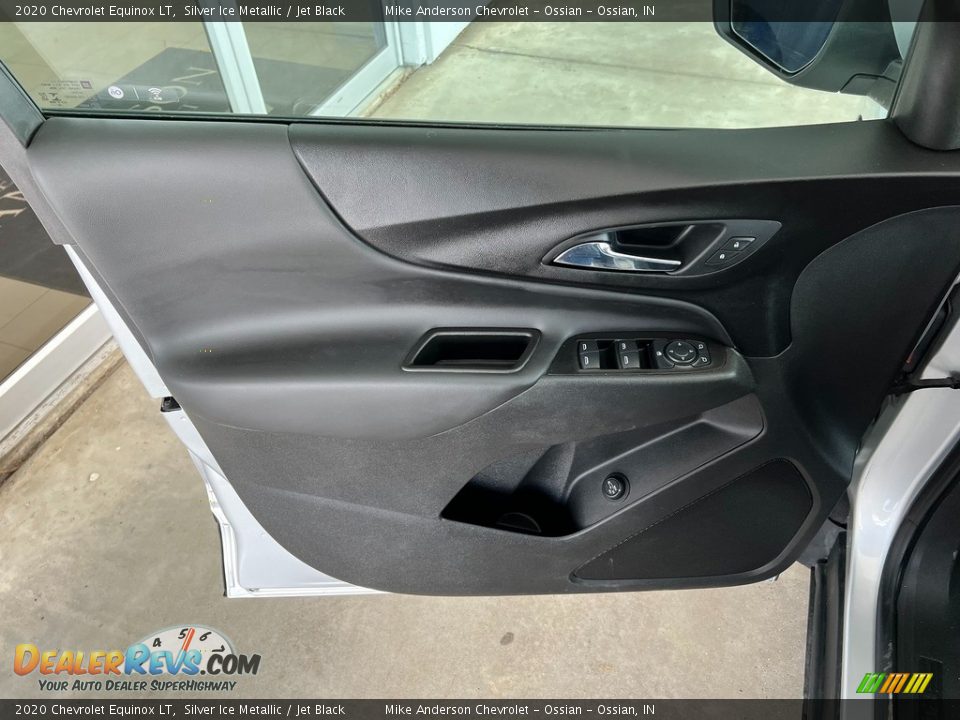 2020 Chevrolet Equinox LT Silver Ice Metallic / Jet Black Photo #16