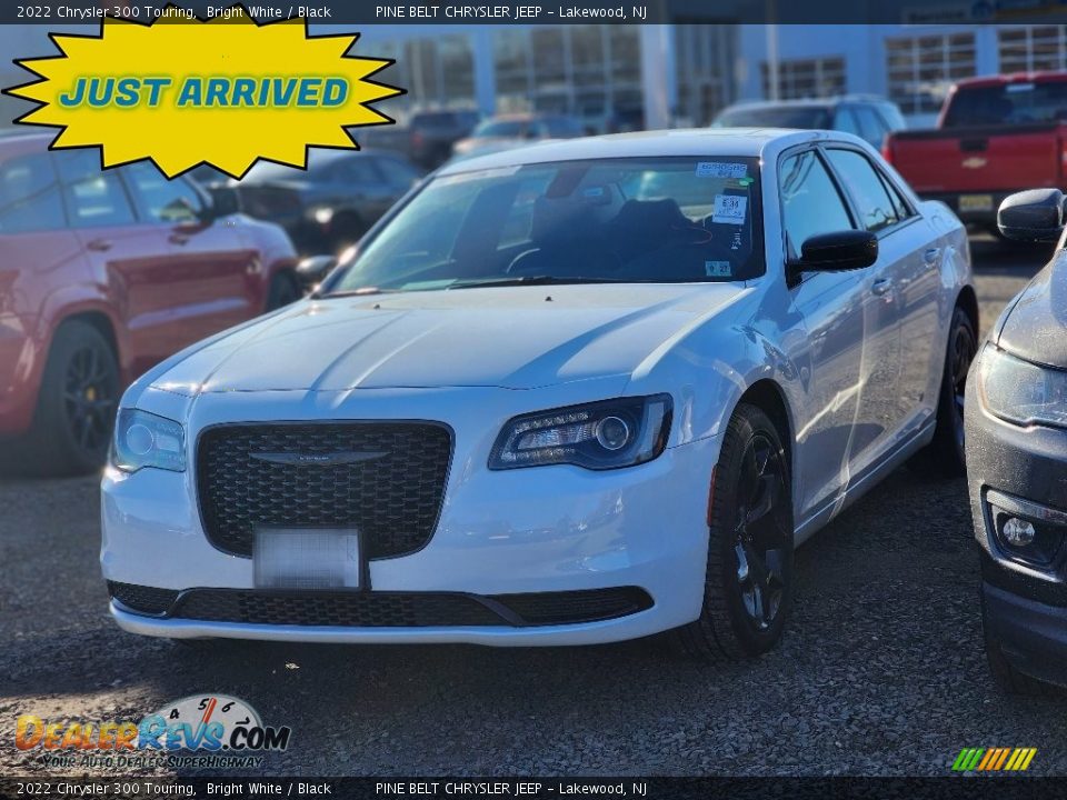 2022 Chrysler 300 Touring Bright White / Black Photo #1