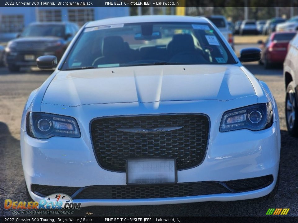 2022 Chrysler 300 Touring Bright White / Black Photo #2