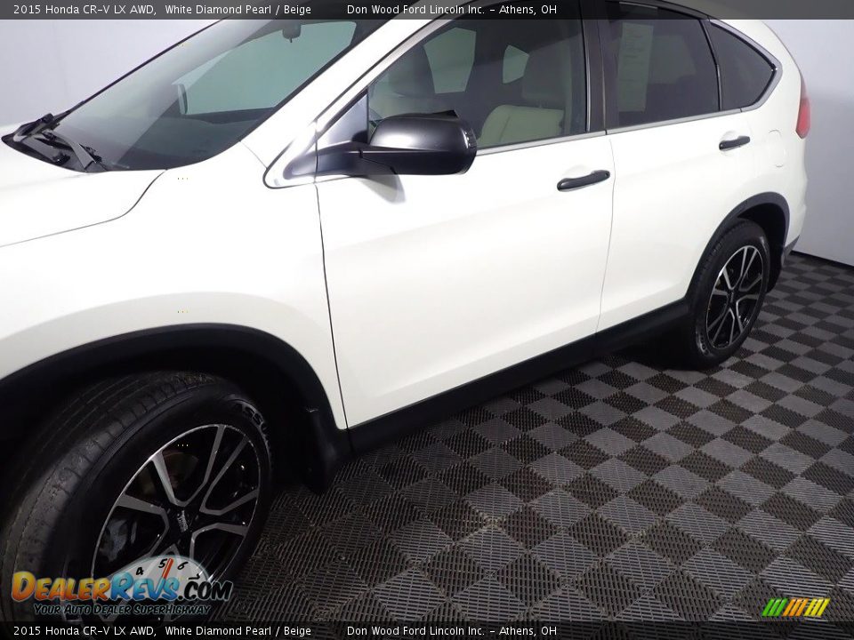 2015 Honda CR-V LX AWD White Diamond Pearl / Beige Photo #10