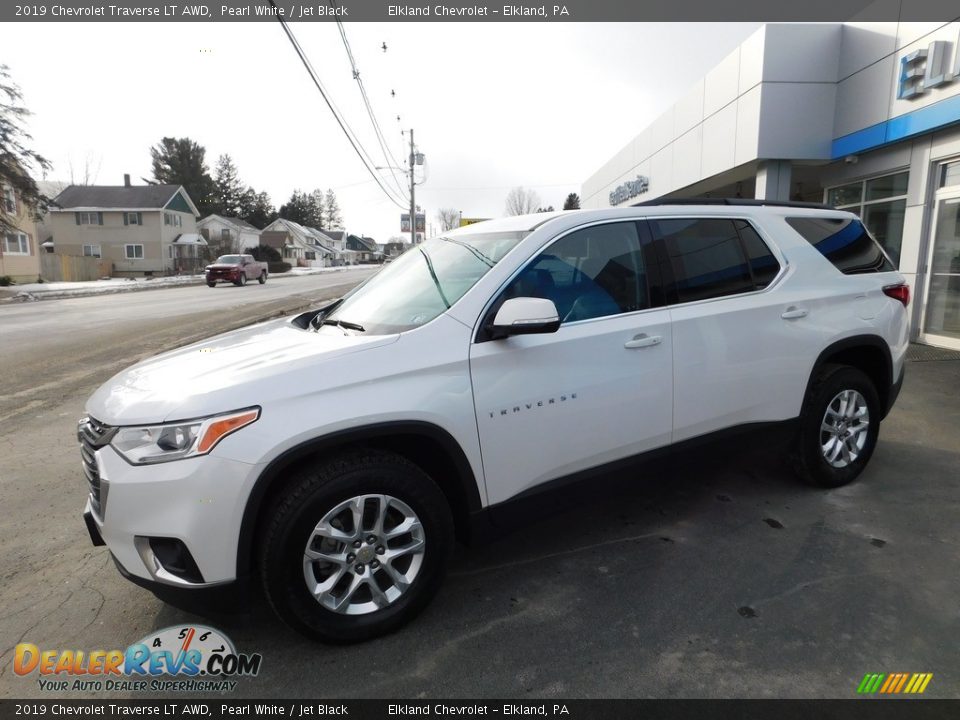 2019 Chevrolet Traverse LT AWD Pearl White / Jet Black Photo #1