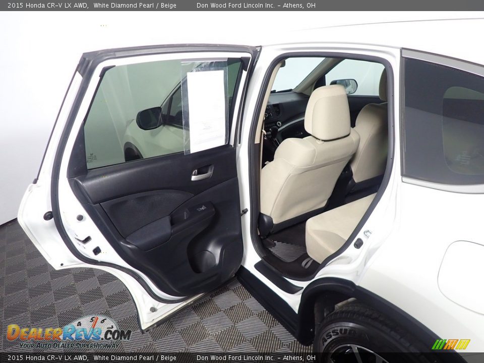 2015 Honda CR-V LX AWD White Diamond Pearl / Beige Photo #32