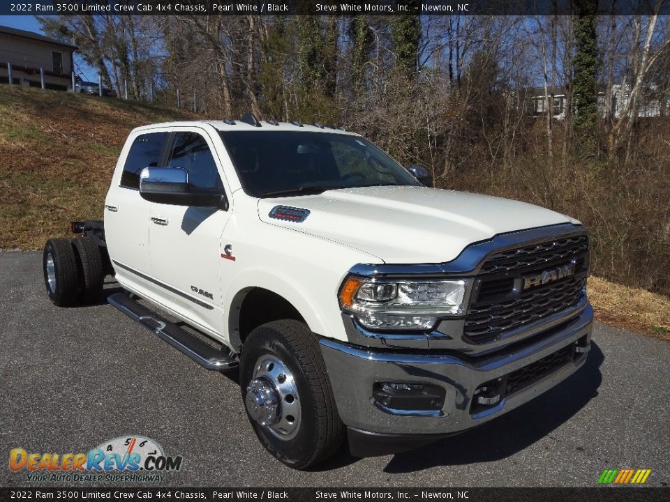 2022 Ram 3500 Limited Crew Cab 4x4 Chassis Pearl White / Black Photo #4