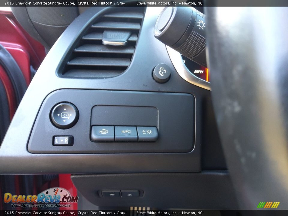 Controls of 2015 Chevrolet Corvette Stingray Coupe Photo #18