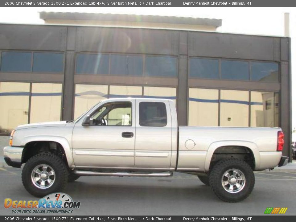 2006 Chevrolet Silverado 1500 Z71 Extended Cab 4x4 Silver Birch Metallic / Dark Charcoal Photo #1