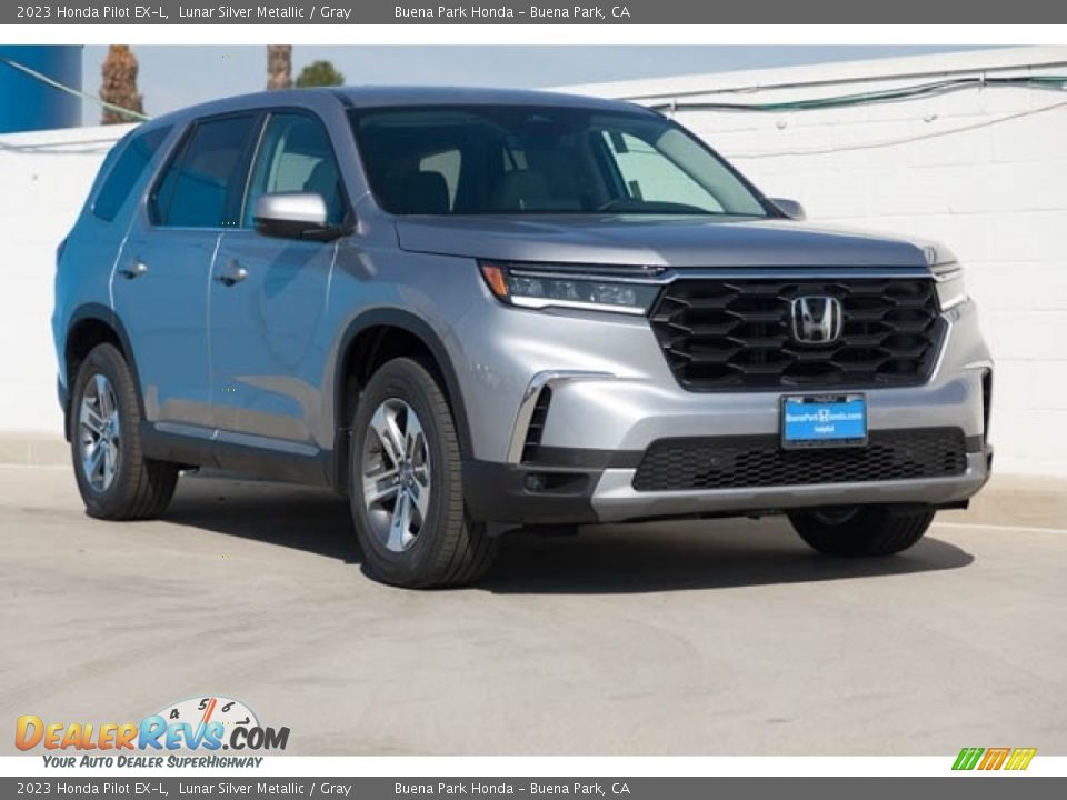 Front 3/4 View of 2023 Honda Pilot EX-L Photo #1