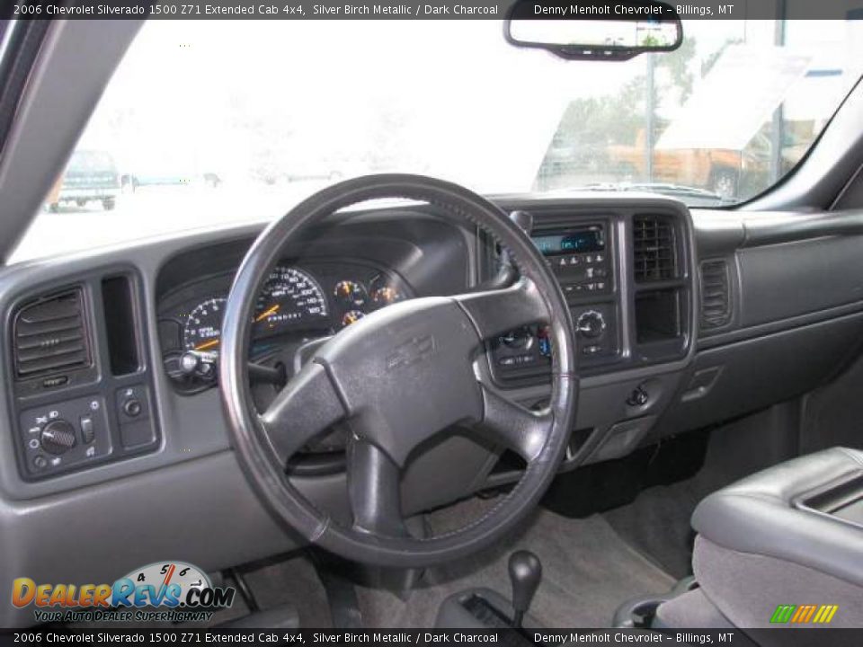 2006 Chevrolet Silverado 1500 Z71 Extended Cab 4x4 Silver Birch Metallic / Dark Charcoal Photo #9
