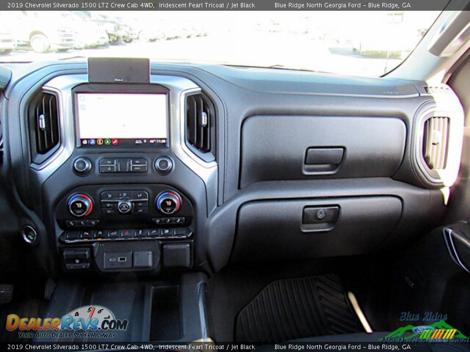 2019 Chevrolet Silverado 1500 LTZ Crew Cab 4WD Iridescent Pearl Tricoat / Jet Black Photo #15