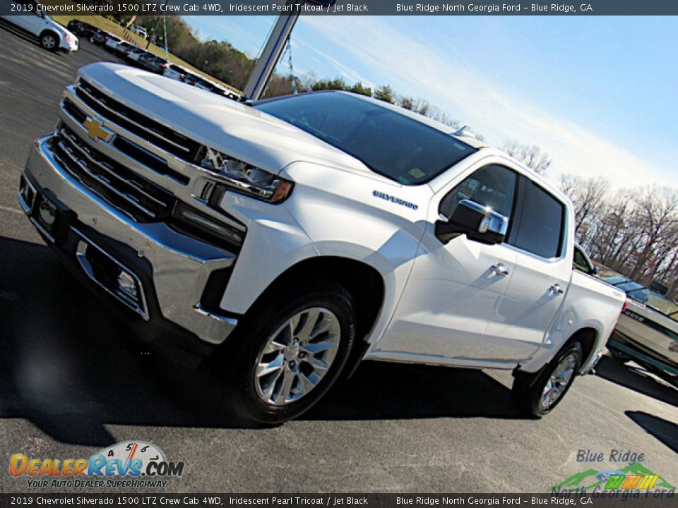 2019 Chevrolet Silverado 1500 LTZ Crew Cab 4WD Iridescent Pearl Tricoat / Jet Black Photo #25