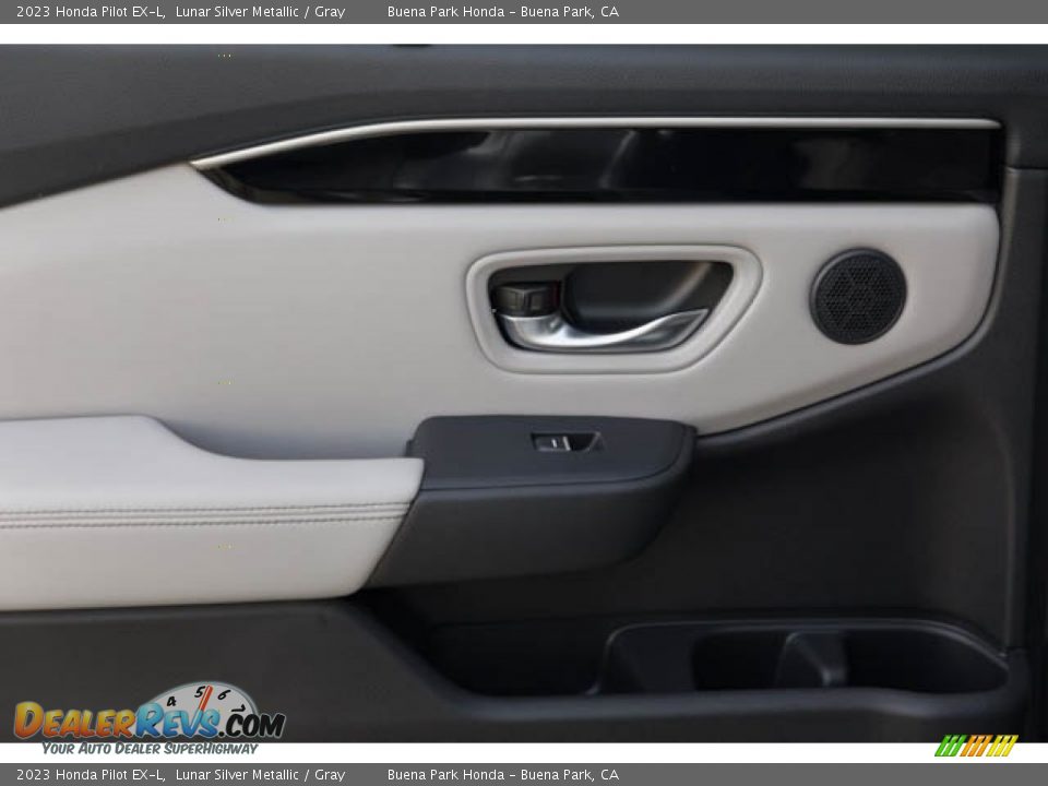 Door Panel of 2023 Honda Pilot EX-L Photo #35