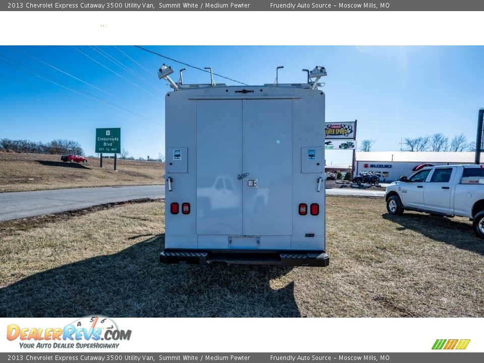 2013 Chevrolet Express Cutaway 3500 Utility Van Summit White / Medium Pewter Photo #5