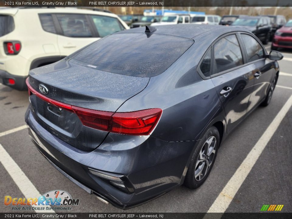 2021 Kia Forte LXS Gravity Gray / Black Photo #4