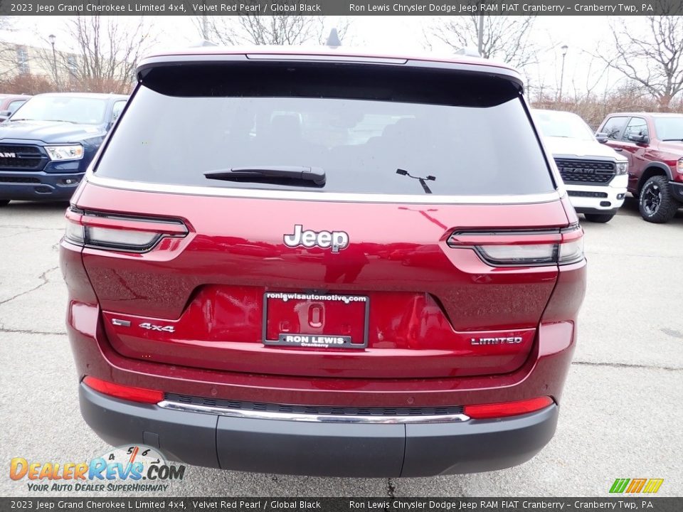 2023 Jeep Grand Cherokee L Limited 4x4 Velvet Red Pearl / Global Black Photo #4