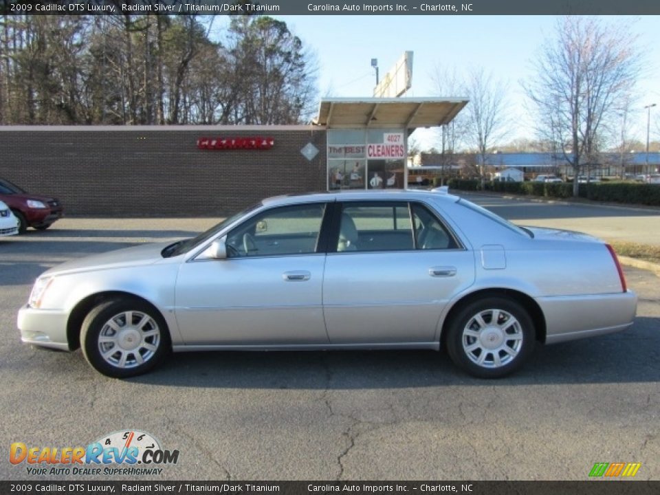 2009 Cadillac DTS Luxury Radiant Silver / Titanium/Dark Titanium Photo #8