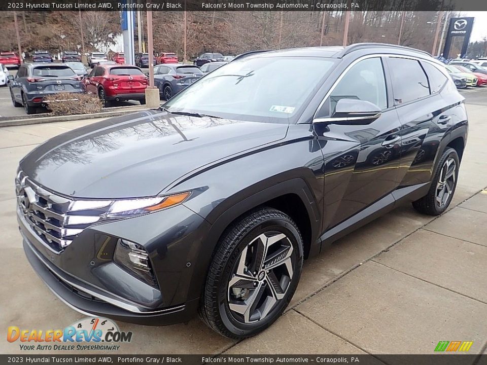 Front 3/4 View of 2023 Hyundai Tucson Limited AWD Photo #7
