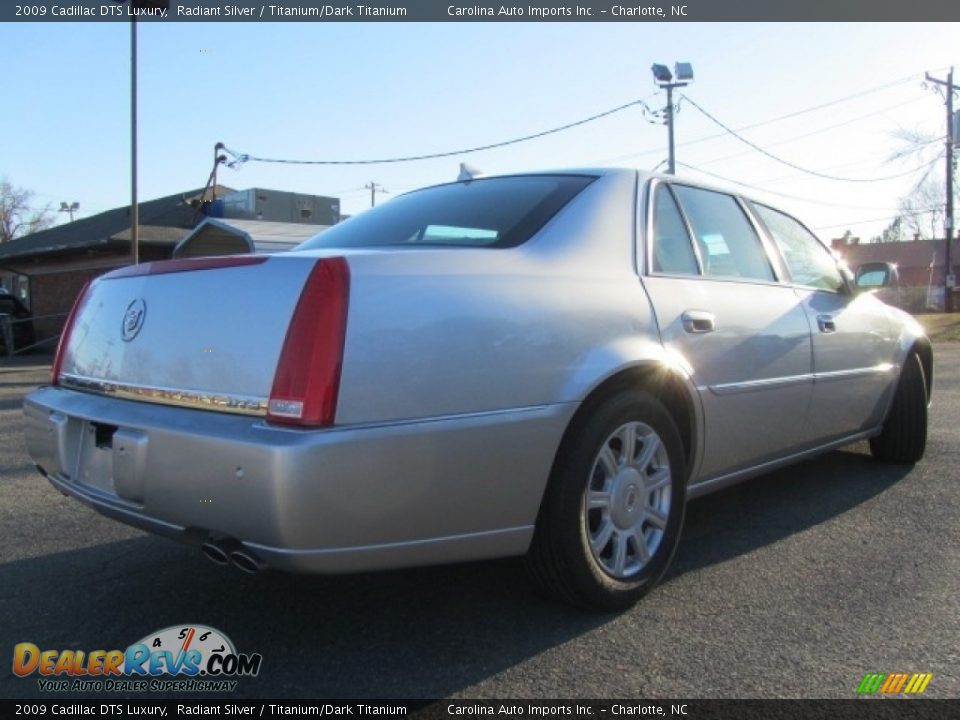 2009 Cadillac DTS Luxury Radiant Silver / Titanium/Dark Titanium Photo #11