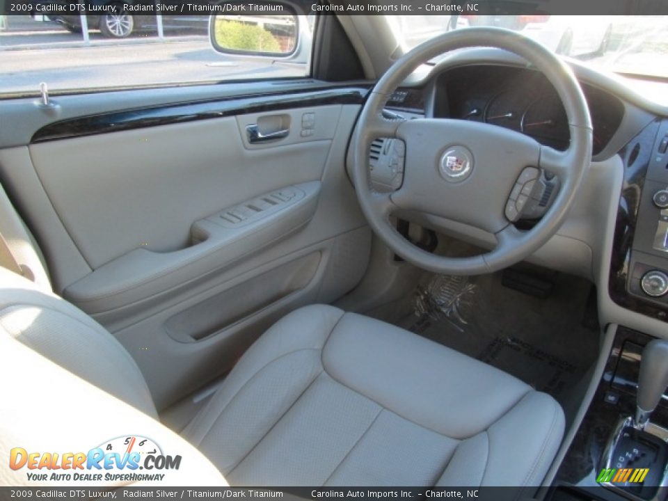 2009 Cadillac DTS Luxury Radiant Silver / Titanium/Dark Titanium Photo #13