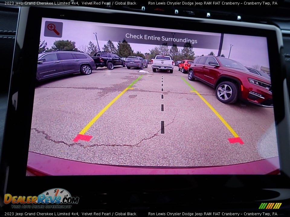 2023 Jeep Grand Cherokee L Limited 4x4 Velvet Red Pearl / Global Black Photo #16