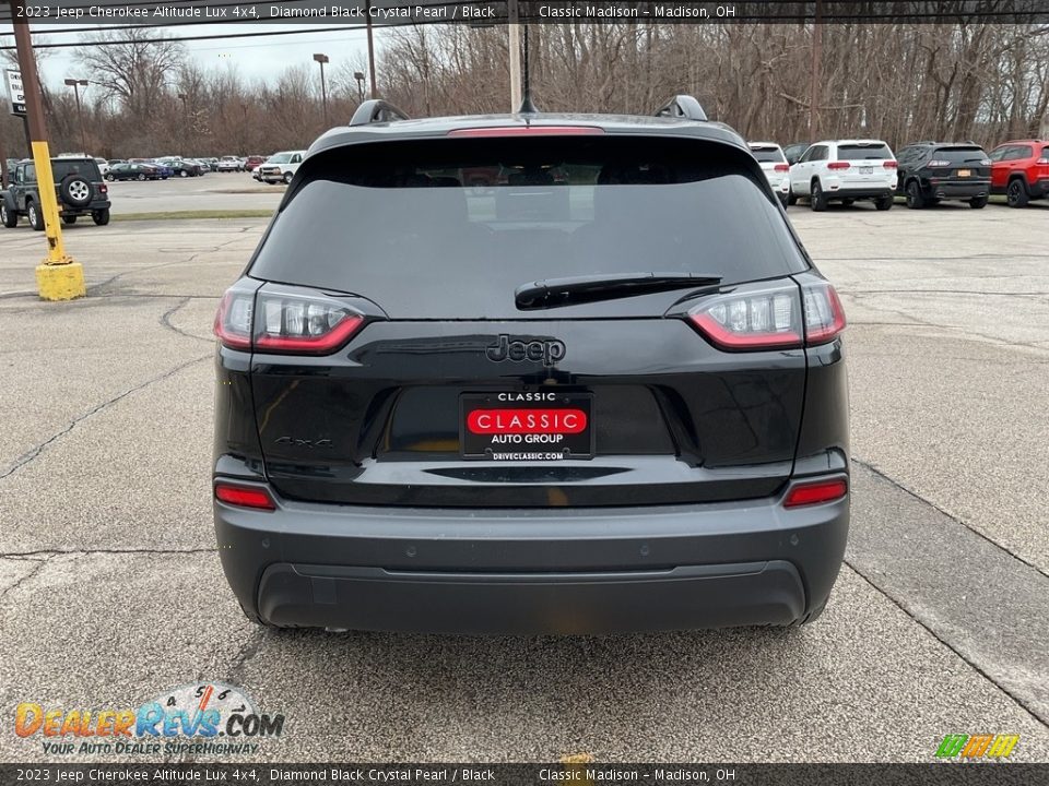 2023 Jeep Cherokee Altitude Lux 4x4 Diamond Black Crystal Pearl / Black Photo #6