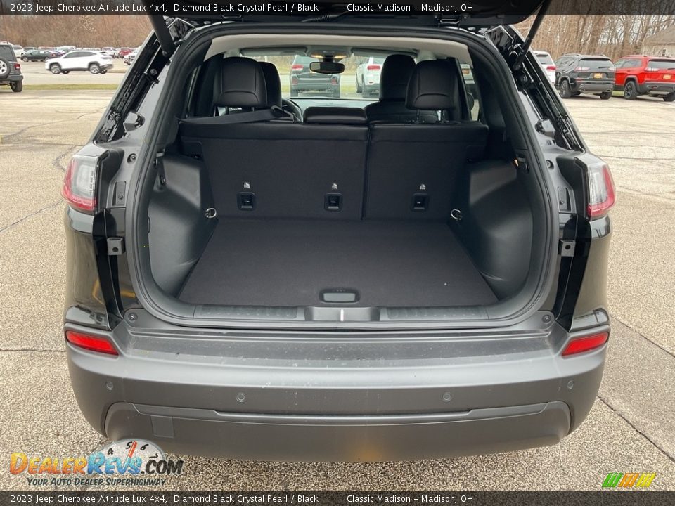 2023 Jeep Cherokee Altitude Lux 4x4 Trunk Photo #7