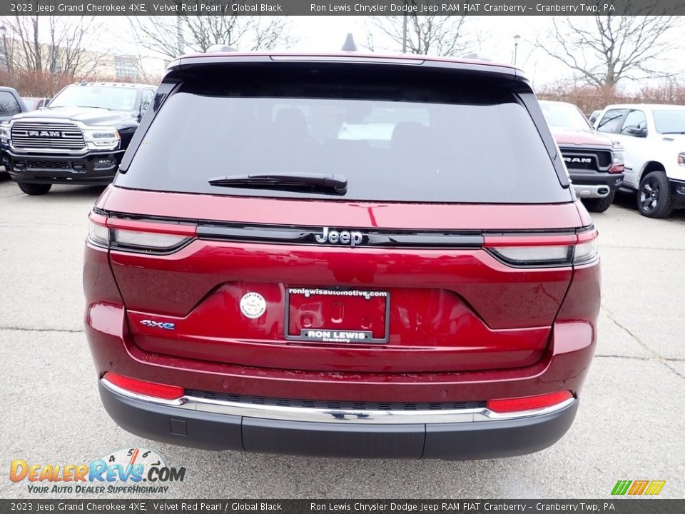 2023 Jeep Grand Cherokee 4XE Velvet Red Pearl / Global Black Photo #4