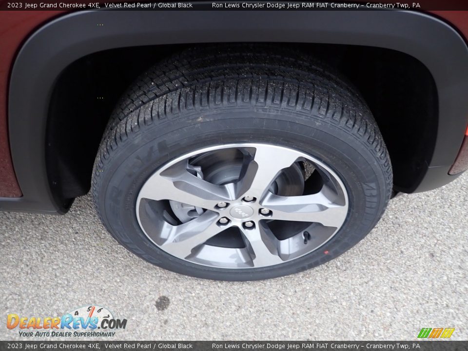 2023 Jeep Grand Cherokee 4XE Velvet Red Pearl / Global Black Photo #9