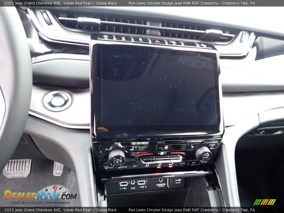 2023 Jeep Grand Cherokee 4XE Velvet Red Pearl / Global Black Photo #16