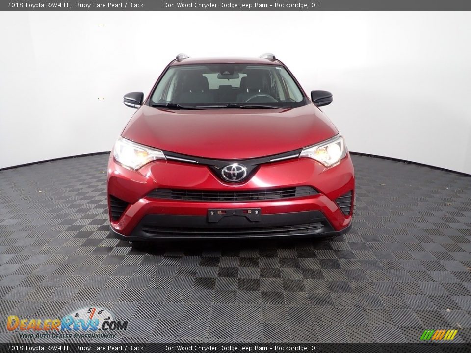 2018 Toyota RAV4 LE Ruby Flare Pearl / Black Photo #4