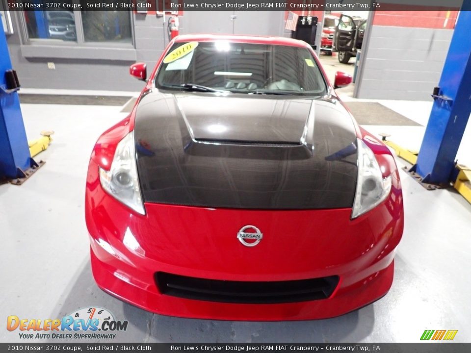 2010 Nissan 370Z Coupe Solid Red / Black Cloth Photo #2