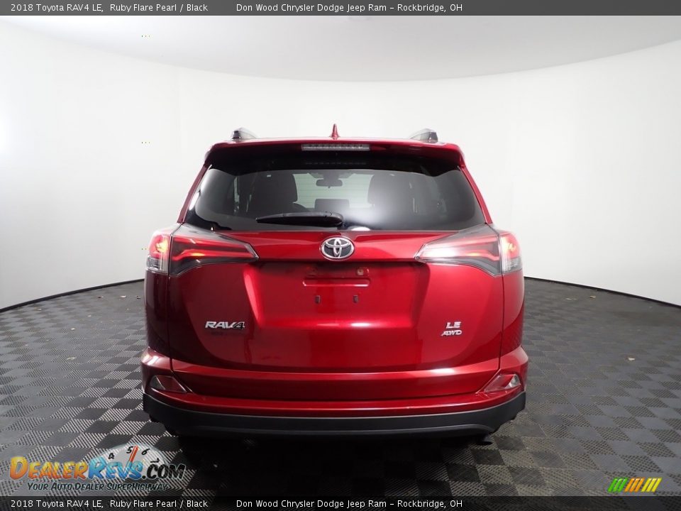 2018 Toyota RAV4 LE Ruby Flare Pearl / Black Photo #7