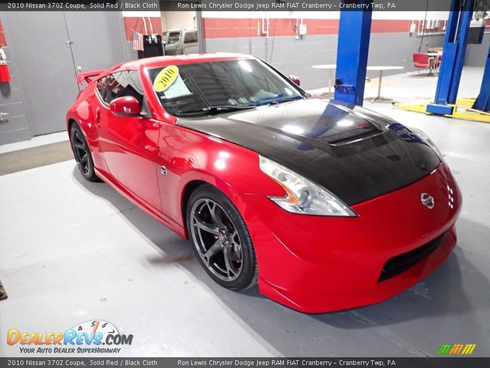 2010 Nissan 370Z Coupe Solid Red / Black Cloth Photo #3