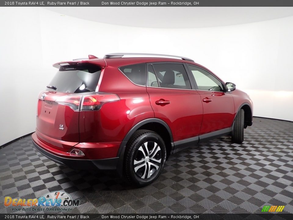 2018 Toyota RAV4 LE Ruby Flare Pearl / Black Photo #10