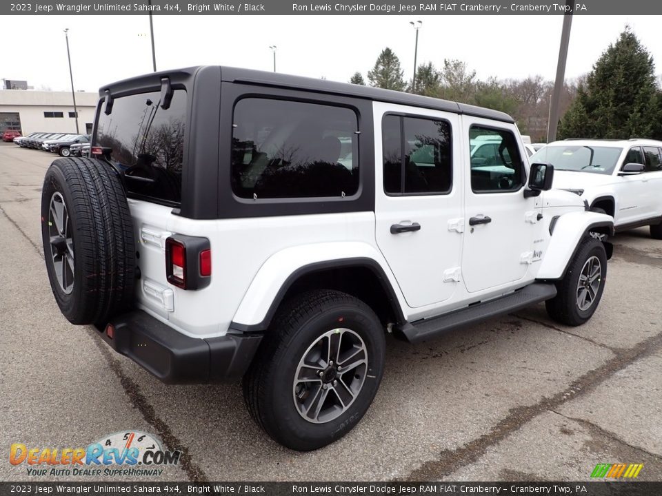 2023 Jeep Wrangler Unlimited Sahara 4x4 Bright White / Black Photo #5