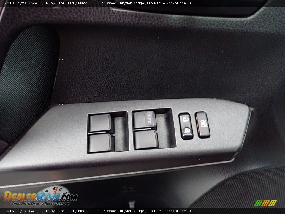 2018 Toyota RAV4 LE Ruby Flare Pearl / Black Photo #12