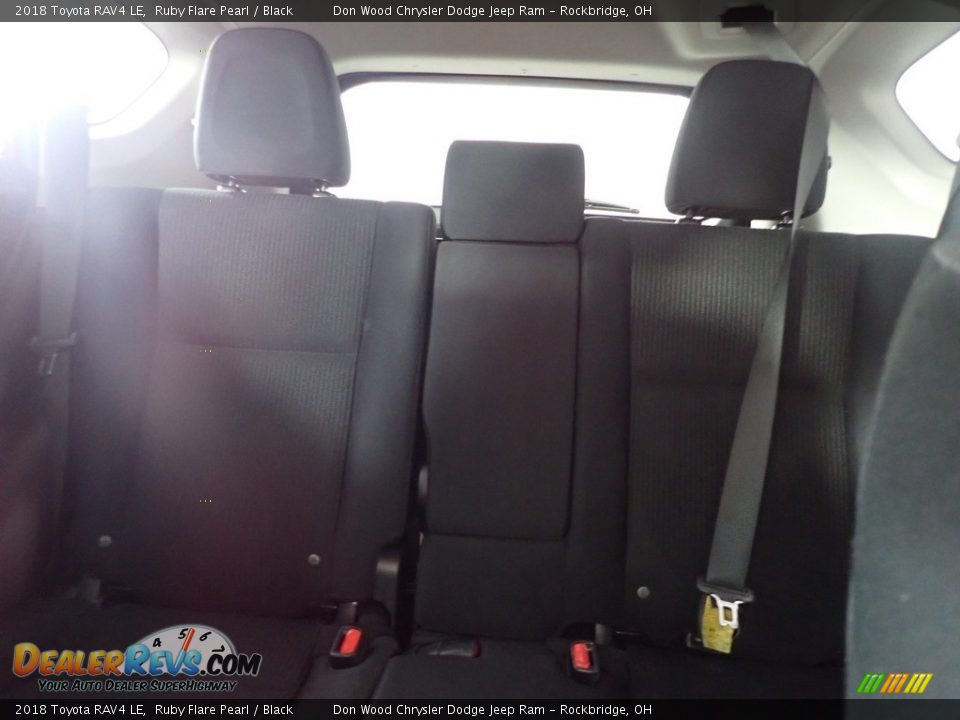 2018 Toyota RAV4 LE Ruby Flare Pearl / Black Photo #20