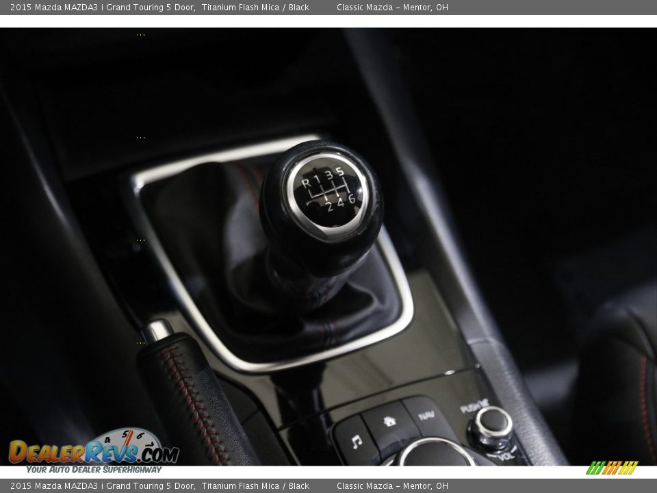 2015 Mazda MAZDA3 i Grand Touring 5 Door Shifter Photo #16