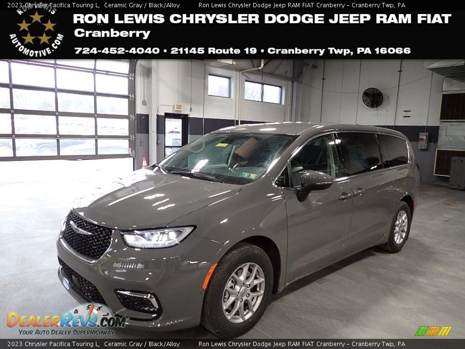 2023 Chrysler Pacifica Touring L Ceramic Gray / Black/Alloy Photo #1