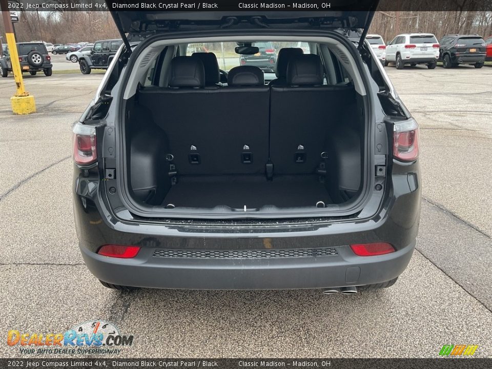 2022 Jeep Compass Limited 4x4 Diamond Black Crystal Pearl / Black Photo #8