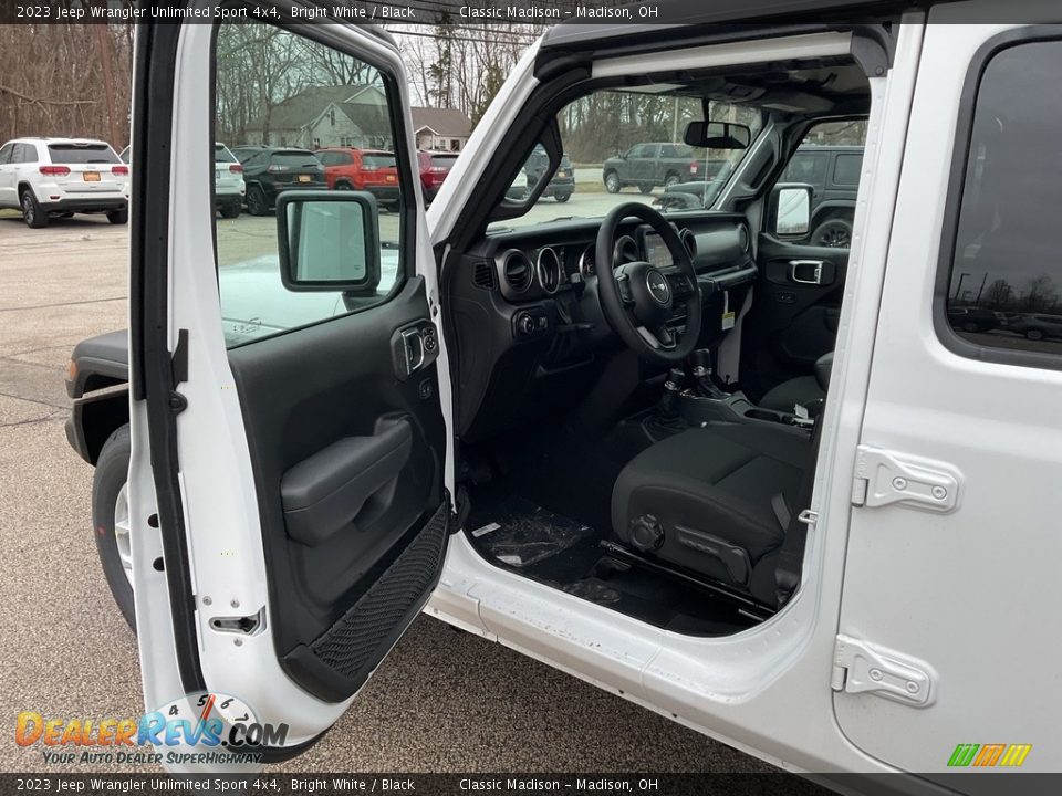 2023 Jeep Wrangler Unlimited Sport 4x4 Bright White / Black Photo #7