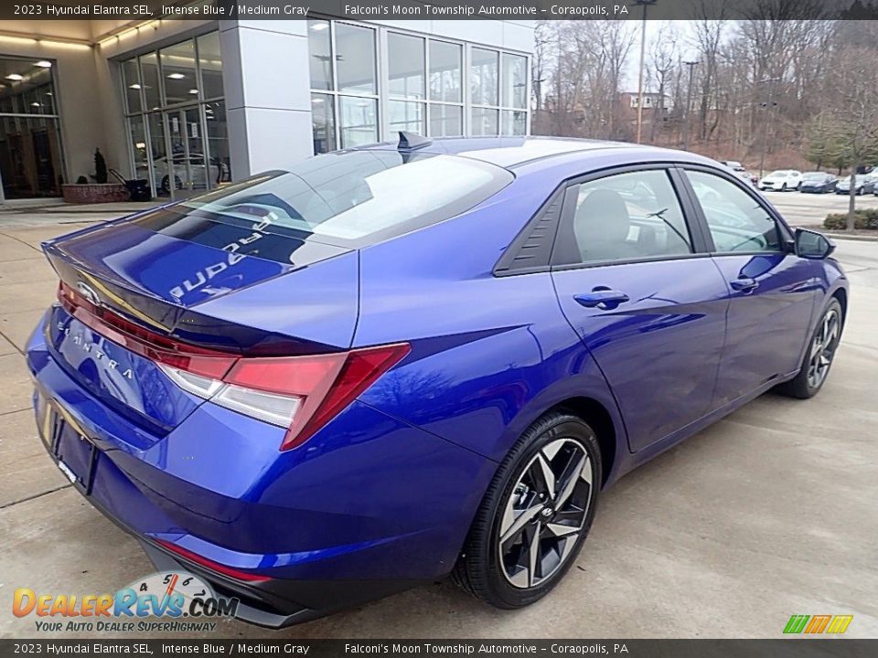 2023 Hyundai Elantra SEL Intense Blue / Medium Gray Photo #2