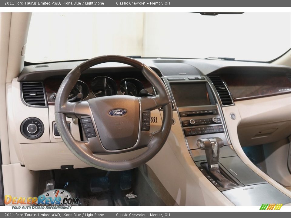 Dashboard of 2011 Ford Taurus Limited AWD Photo #7