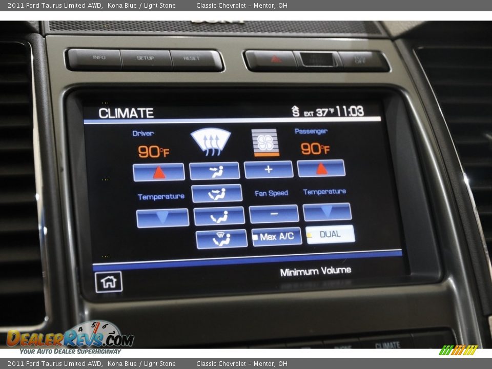Controls of 2011 Ford Taurus Limited AWD Photo #14