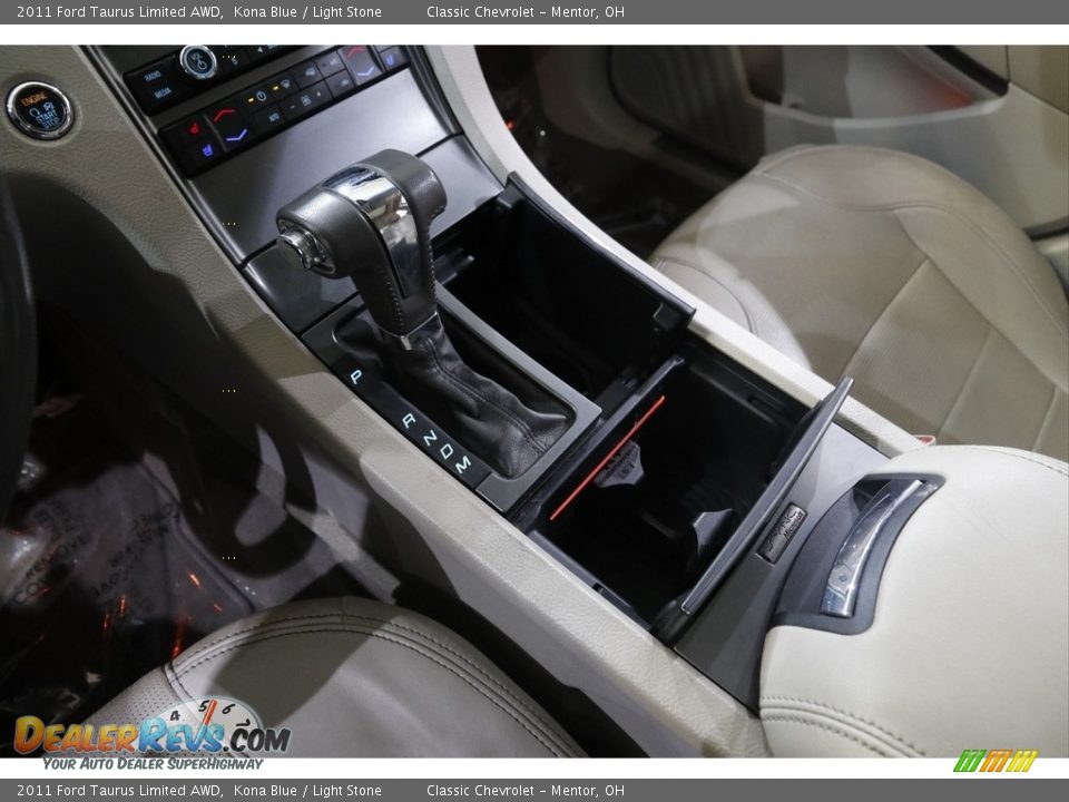 2011 Ford Taurus Limited AWD Shifter Photo #17