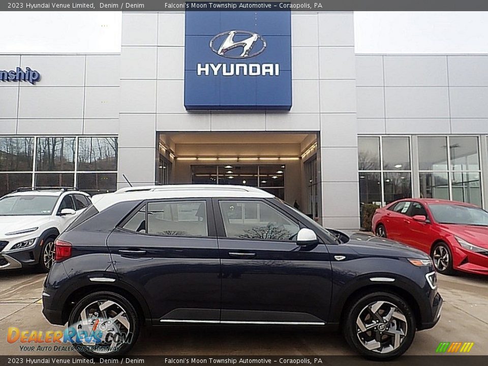 Denim 2023 Hyundai Venue Limited Photo #1